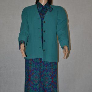 COUNTRY CASUALS  PURE NEW WOOL GREEN , PURPLE , RED SKIRT SET SIZE 10 / 12/ 34